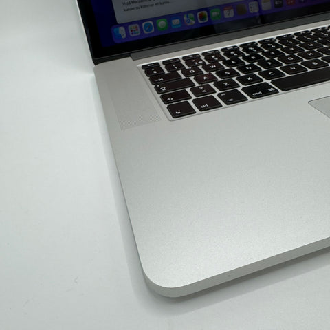 Begagnad MacBook Pro (Retina, 15-inch, Mid 2015)