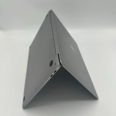 Begagnad - MacBook Air (Retina, 13-tum, 2019) Begagnad Dator Begagnad - MacBook Air 2019