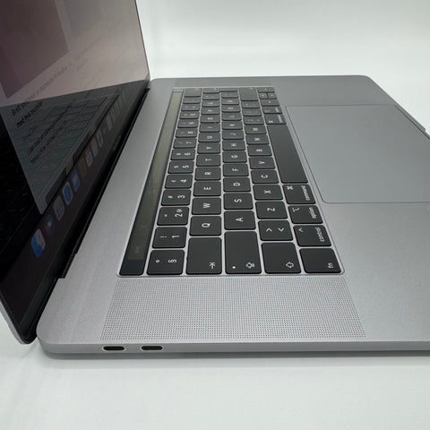 Begagnad - MacBook Pro (15-inch, 2018)