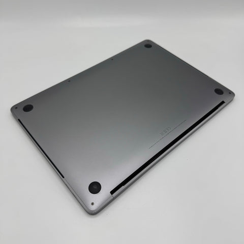 Begagnad - MacBook Pro (13-tum, 2018) Fyra Thunderbolt 3-portar