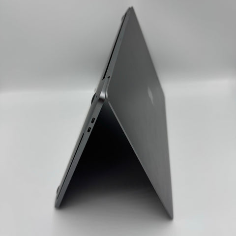 Begagnad - MacBook Pro (16-inch, 2019) Space gray Begagnad Dator Begagnad - MacBook Pro 16 (16-inch, 2019) Space gray