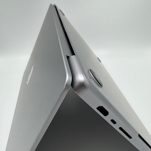 Begagnad - MacBook Pro MacBook Pro (16-inch, 2021, M1) Begagnad Dator Begagnad - MacBook Pro (16-inch, 2019) 