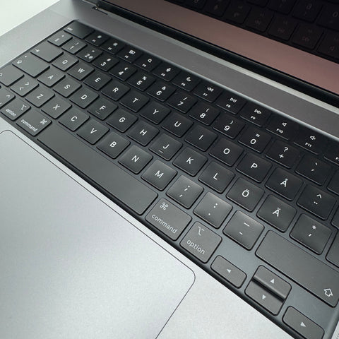 Begagnad - MacBook Pro MacBook Pro (16-inch, 2021, M1) Begagnad Dator Begagnad - MacBook Pro (16-inch, 2019) 
