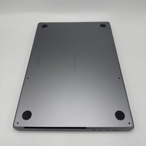 Begagnad - MacBook Pro MacBook Pro (16-inch, 2021, M1) Begagnad Dator Begagnad - MacBook Pro (16-inch, 2019) 
