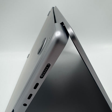Begagnad - MacBook Pro MacBook Pro (16-inch, 2021) Begagnad Dator Begagnad MacBook Pro M1