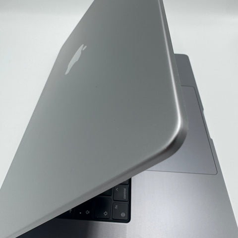 Begagnad - MacBook Pro MacBook Pro (16-inch, 2021) Begagnad Dator Begagnad MacBook Pro M1