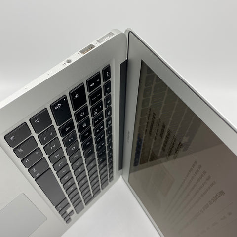 Begagnad - MacBook Air (13 tum, 2017) Begagnad Dator Begagnad - MacBook Air (13 tum, 2017)- Macbook Air billigt